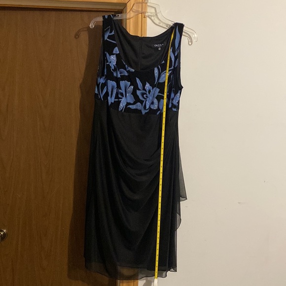 2 pc dress & jacket set - Picture 11 of 11